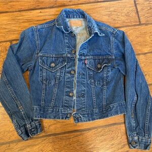 Levis Vtg 60s Big E Type lll Denim Trucker Jacket fits XS/S cropped 70505-0217